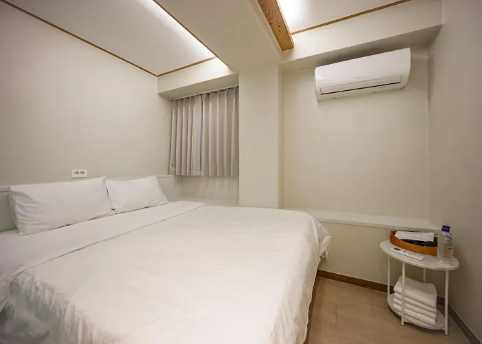 Motel Di Alley Myeongdong *